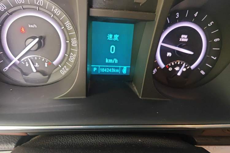 Used Buick GL8 2018 28T Prestige Version China VI Standard Odometer Close Up