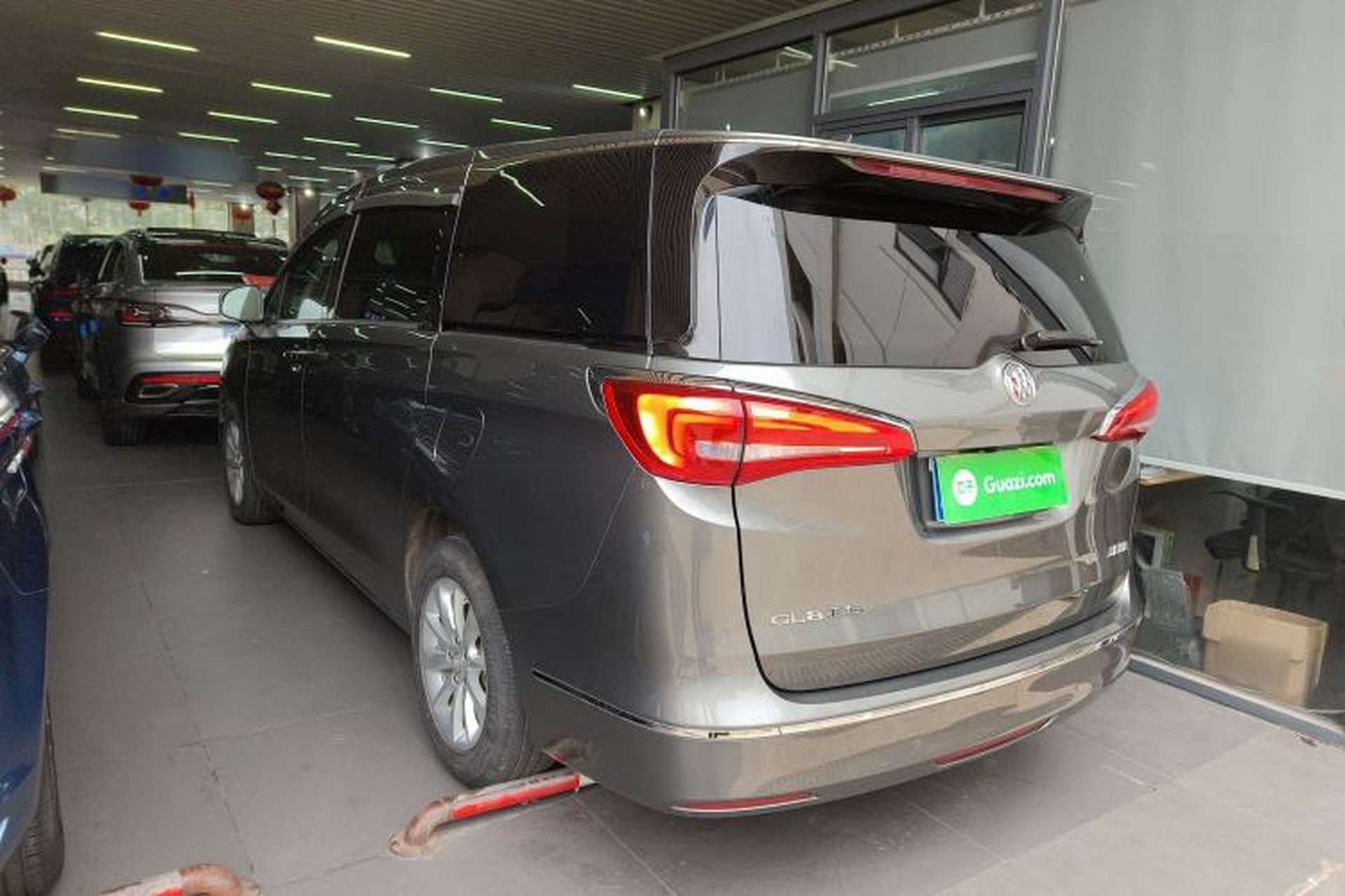 Used Buick GL8 2018 ES 28T Premium Model China VI Standard Rear Left 45 Deg