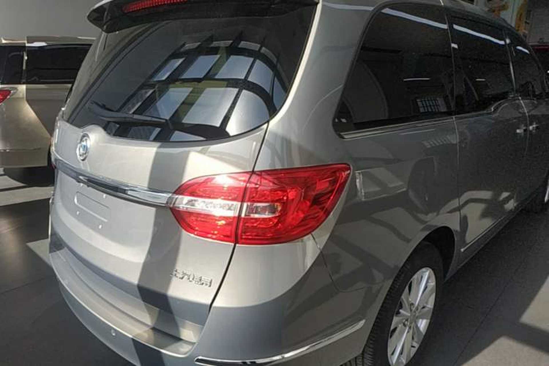 Used Buick GL8 2018 28T Luxury Model China VI Standard Rear Right 45 Deg