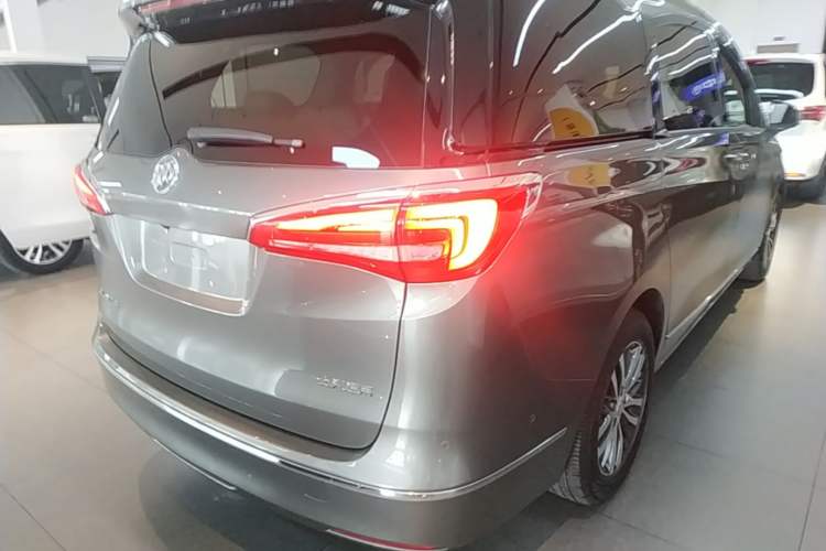 Used Buick GL8 2018 ES 28T Flagship Model China VI Standard Rear Right 45 Deg