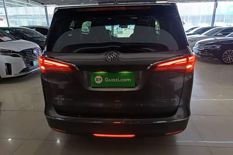 Used Buick GL8 2018 ES 28T Flagship Model China VI Standard Rear