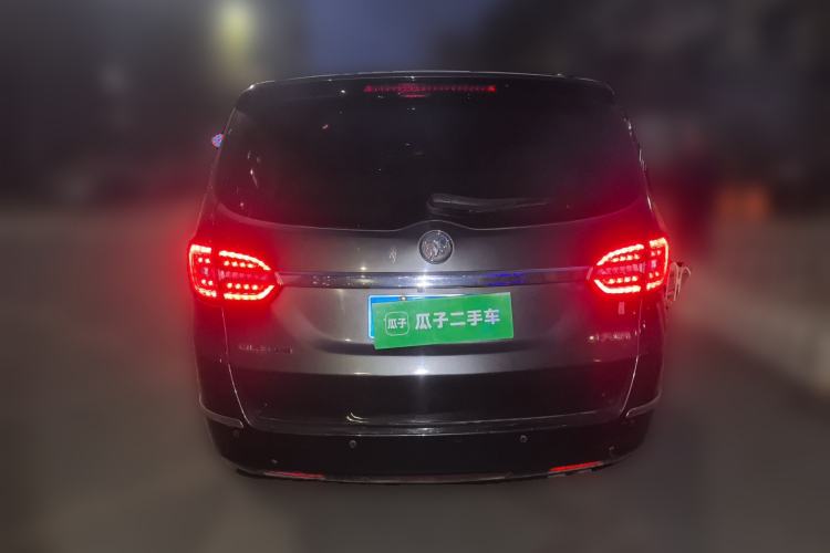 Used Buick GL8 2018 28T Luxury Model China VI Standard Rear
