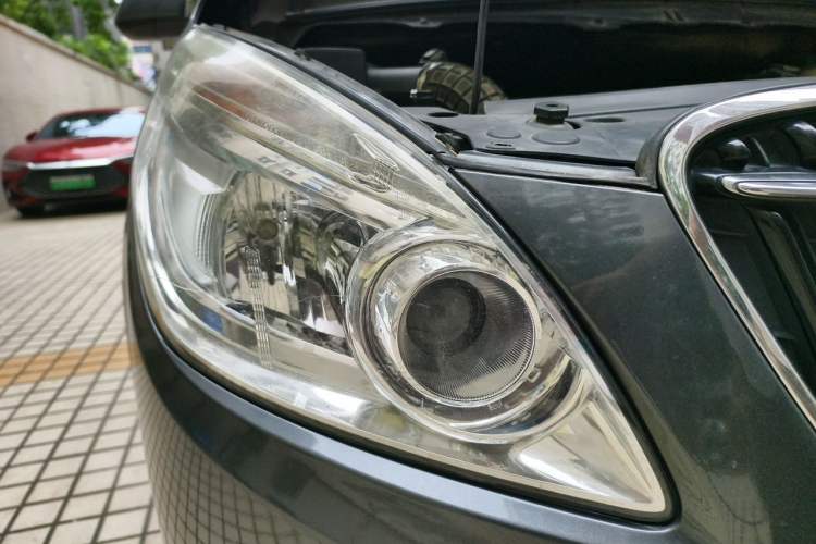 Used Buick GL8 2018 28T Luxury Model China VI Standard Right Front Headlight