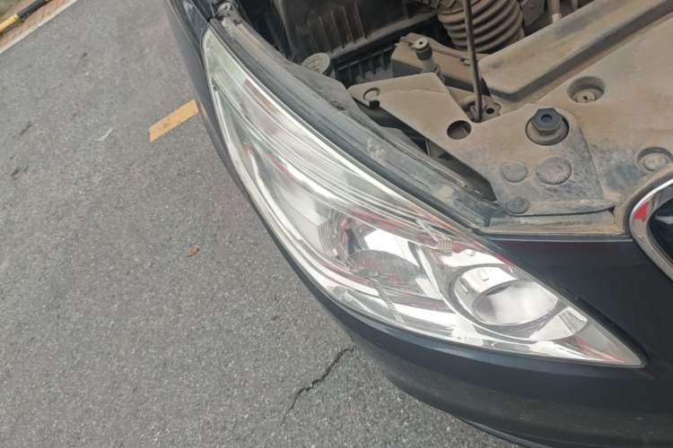 Used Buick GL8 2018 28T Comfort Model China VI Standard Right Front Headlight
