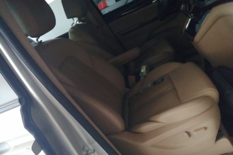 Used Buick GL8 2018 ES 28T Luxury Model China VI Standard Right Front Seat