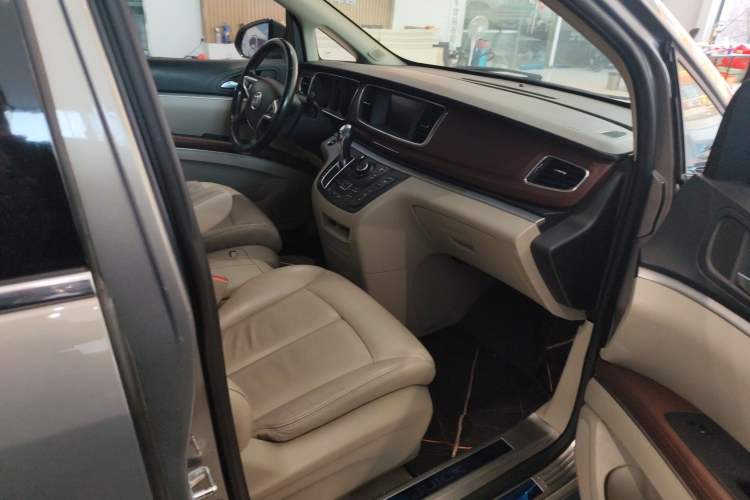 Used Buick GL8 2018 28T Luxury Model China VI Standard Right Front Seat