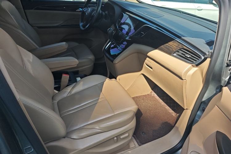 Used Buick GL8 2018 ES 28T Luxury Model China VI Standard Right Front Seat