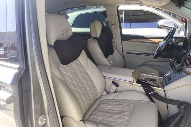 Used Buick GL8 2018 ES 28T Comfort Model China VI Standard Right Front Seat