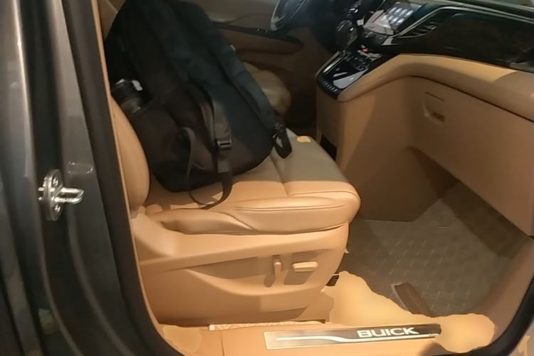 Used Buick GL8 2018 ES 28T Flagship Model China VI Standard Right Front Seat