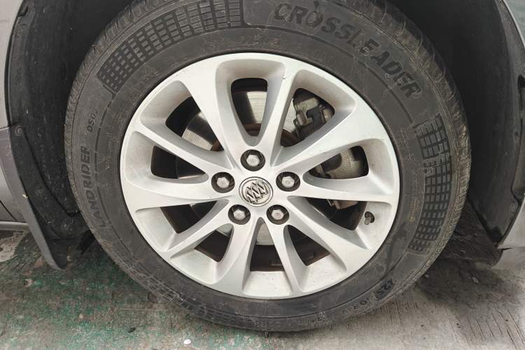 Used Buick GL8 2018 ES 28T Comfort Model China VI Standard Right Front Wheel Hub