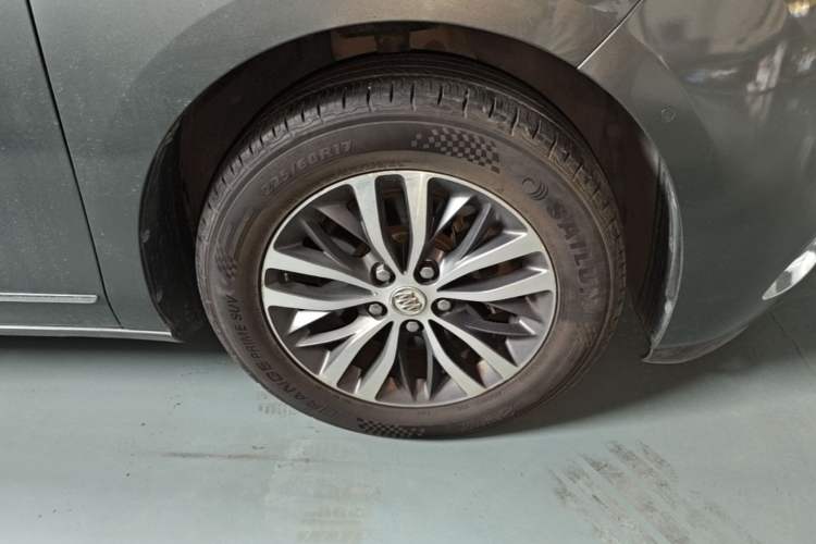 Used Buick GL8 2018 ES 28T Flagship Model China VI Standard Right Front Wheel Hub