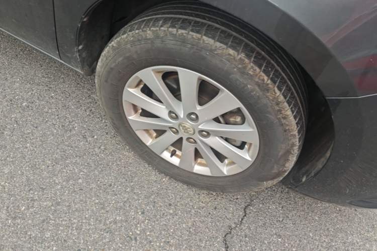 Used Buick GL8 2018 28T Comfort Model China VI Standard Right Front Wheel Hub