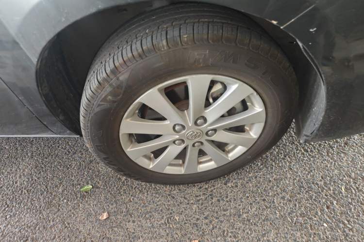 Used Buick GL8 2018 28T Comfort Model China VI Standard Right Front Wheel Hub