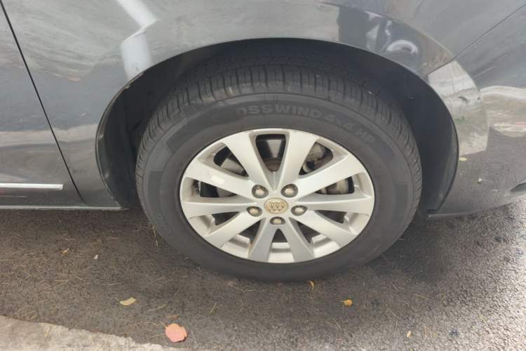 Used Buick GL8 2018 28T Luxury Model China VI Standard Right Front Wheel Hub