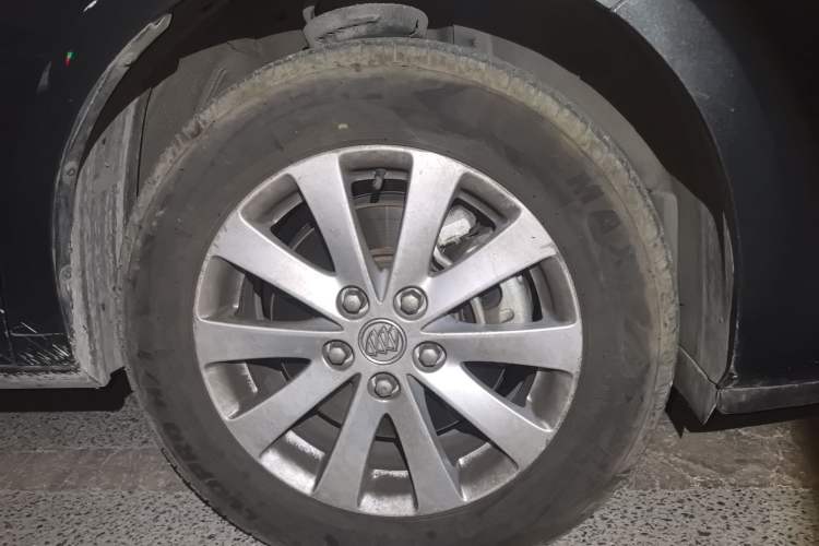Used Buick GL8 2018 28T Luxury Model China VI Standard Right Front Wheel Hub