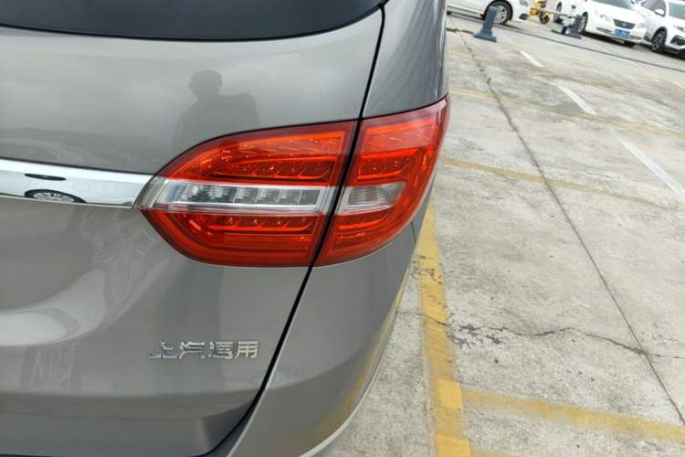 Used Buick GL8 2018 28T Luxury Model China VI Standard Right Rear Taillight