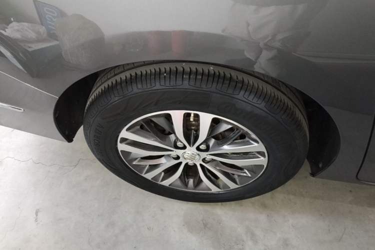 Used Buick GL8 2018 ES 28T Luxury Model China VI Standard Right Rear Wheel Hub