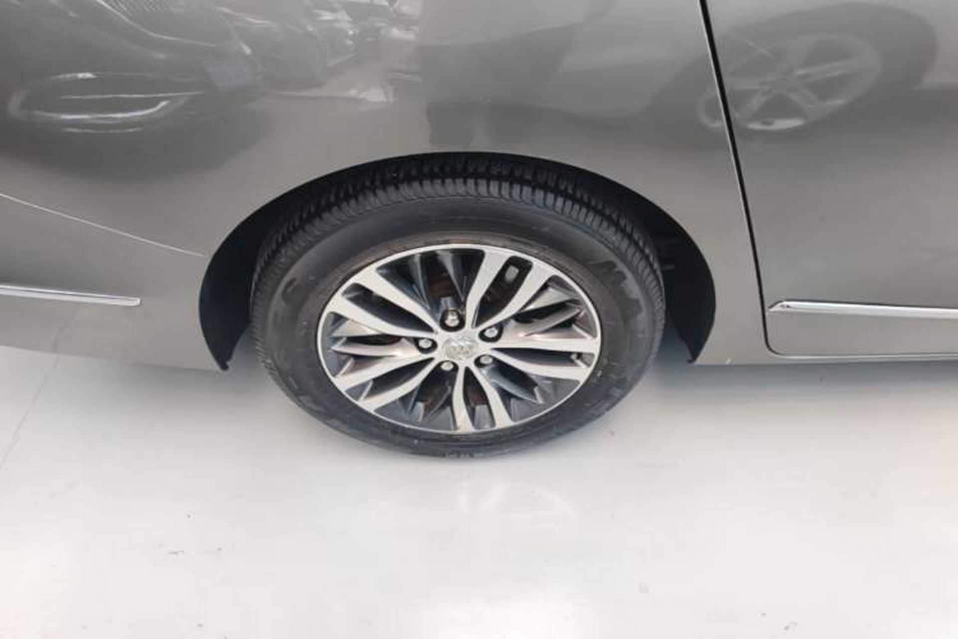 Used Buick GL8 2018 ES 28T Comfort Model China VI Standard Right Rear Wheel Hub