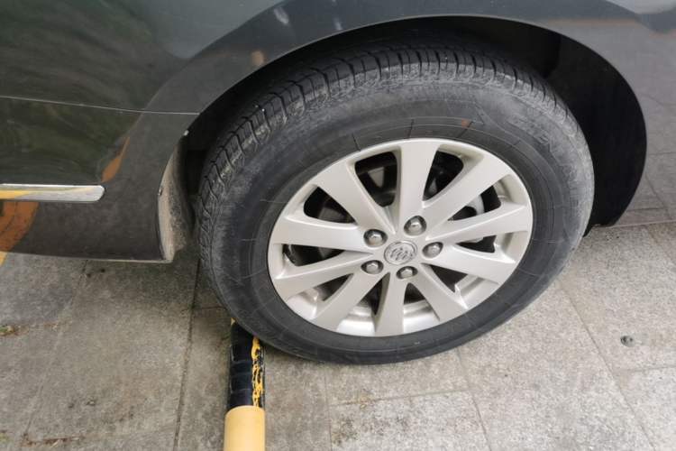 Used Buick GL8 2018 28T Luxury Model China VI Standard Right Rear Wheel Hub