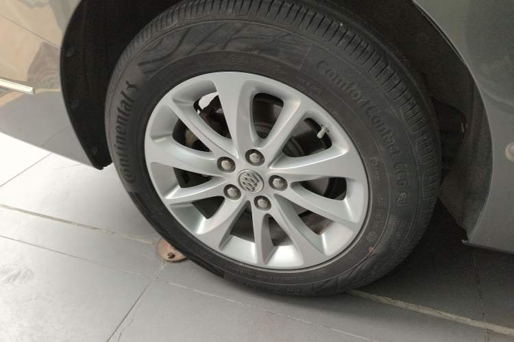 Used Buick GL8 2018 ES 28T Premium Model China VI Standard Right Rear Wheel Hub