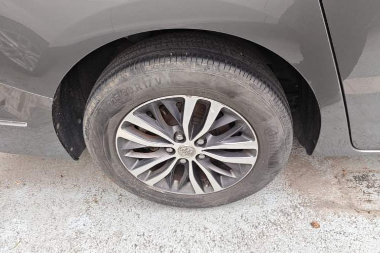 Used Buick GL8 2018 ES 28T Luxury Model China VI Standard Right Rear Wheel Hub
