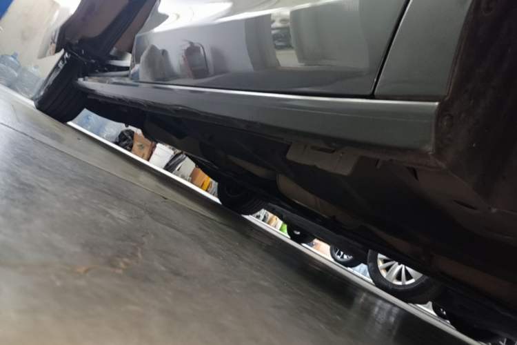 Used Buick GL8 2018 ES 28T Luxury Model China VI Standard Right Side Sill