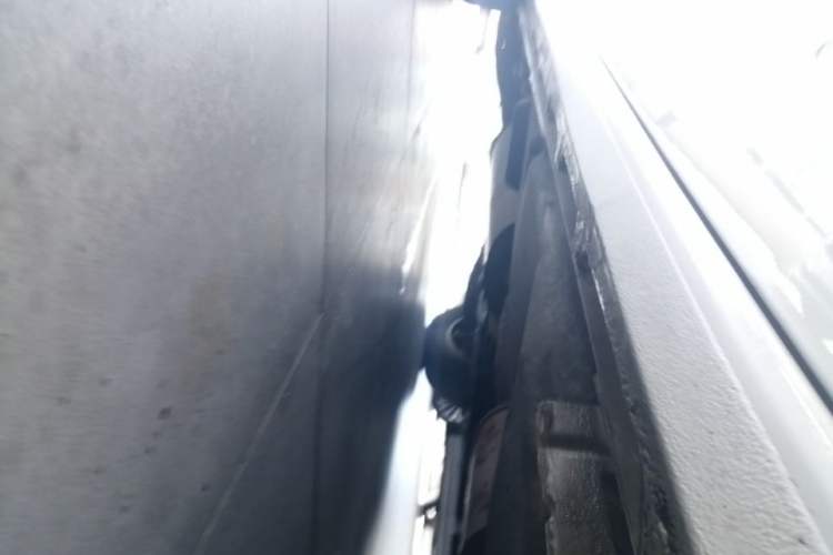 Used Buick GL8 2018 ES 28T Luxury Model China VI Standard Right Side Sill