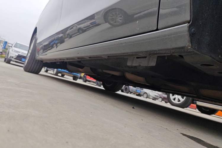 Used Buick GL8 2018 ES 28T Comfort Model China VI Standard Right Side Sill