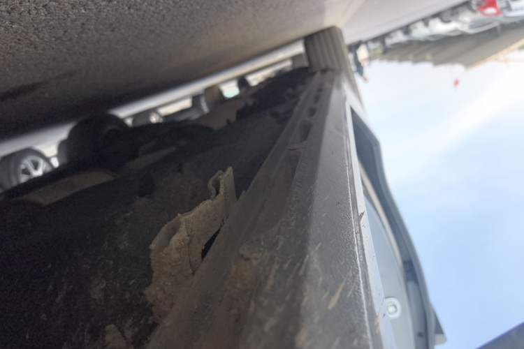 Used Buick GL8 2018 ES 28T Luxury Model China VI Standard Right Side Sill