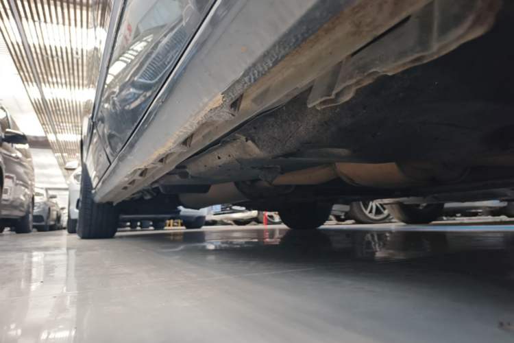 Used Buick GL8 2018 ES 28T Comfort Model China VI Standard Right Side Sill