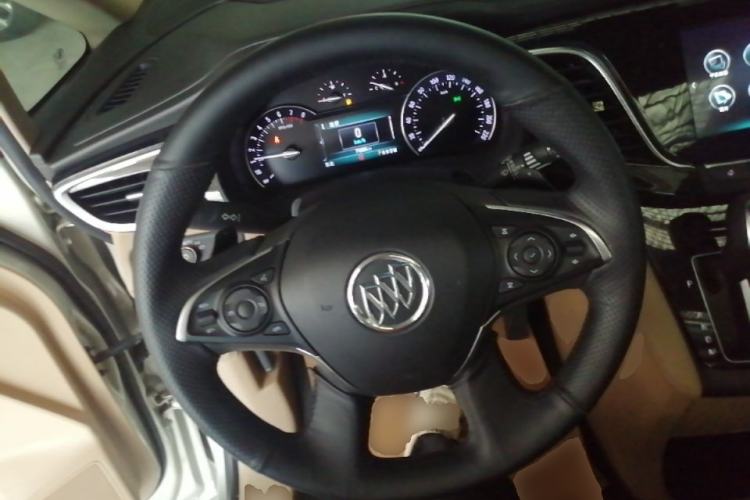 Used Buick GL8 2018 ES 28T Luxury Model China VI Standard Steering Wheel