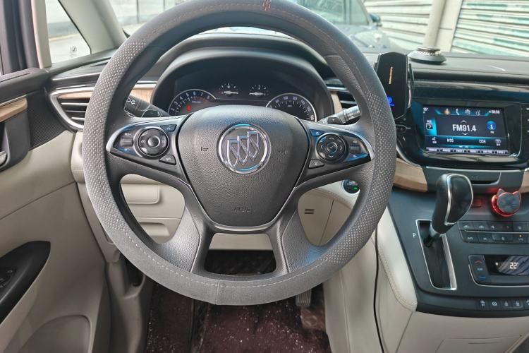 Used Buick GL8 2018 ES 28T Comfort Model China VI Standard Steering Wheel
