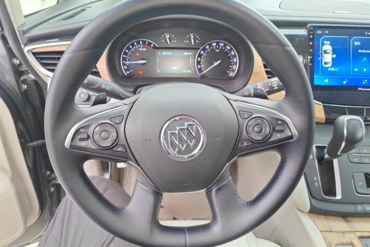 Used Buick GL8 2018 ES 28T Comfort Model China VI Standard Steering Wheel