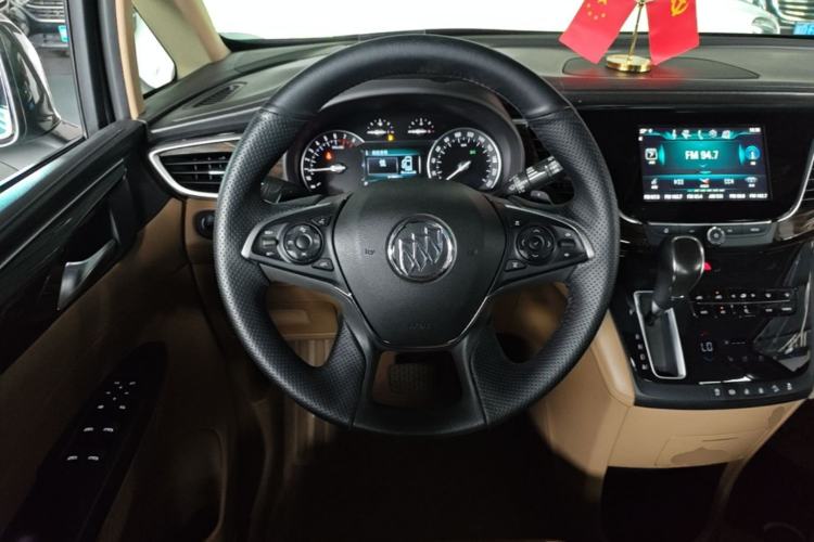 Used Buick GL8 2018 ES 28T Flagship Model China VI Standard Steering Wheel