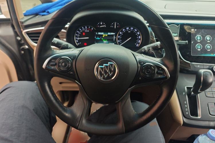Used Buick GL8 2018 ES 28T Premium Model China VI Standard Steering Wheel