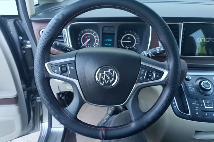 Used Buick GL8 2018 28T Comfort Model China VI Standard Steering Wheel