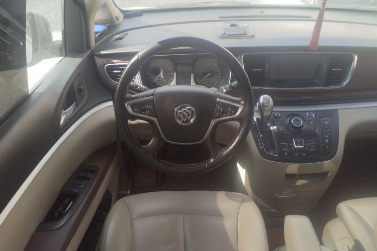 Used Buick GL8 2018 28T Prestige Version China VI Standard Steering Wheel