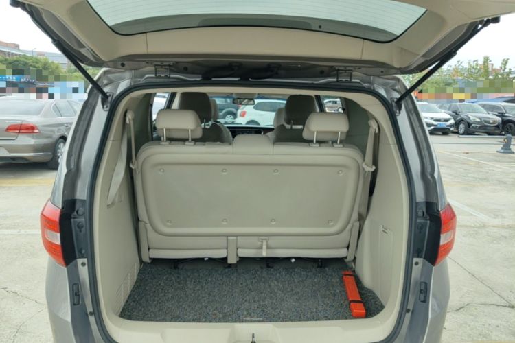 Used Buick GL8 2018 28T Luxury Model China VI Standard Trunk
