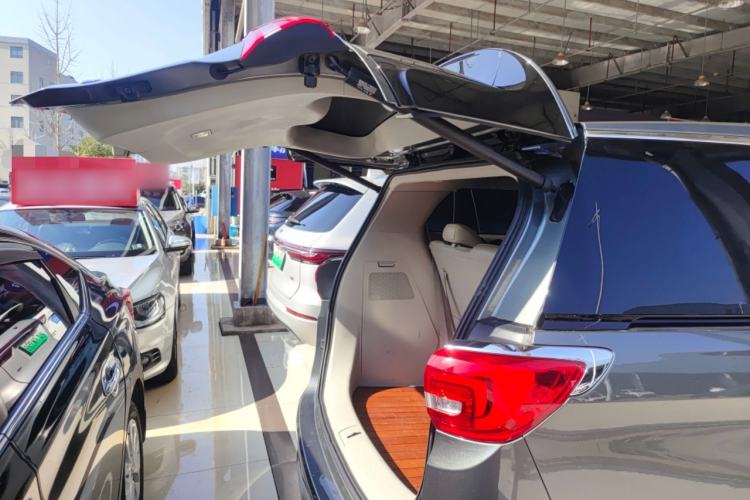 Used Buick GL8 2018 ES 28T Comfort Model China VI Standard Trunk