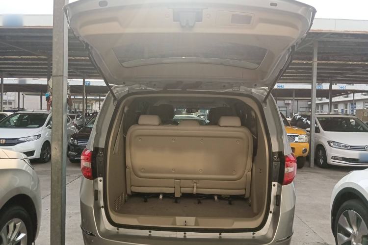 Used Buick GL8 2018 28T Luxury Model China VI Standard Trunk