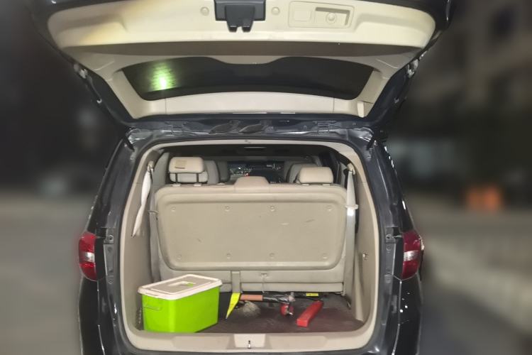 Used Buick GL8 2018 28T Luxury Model China VI Standard Trunk