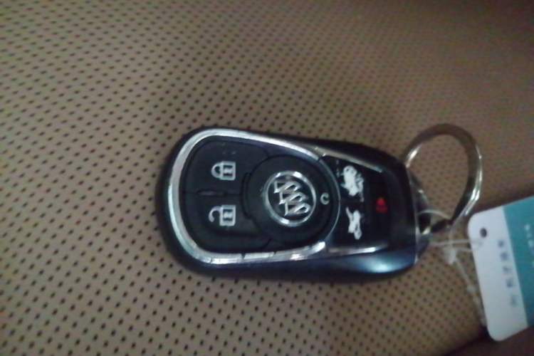 Used Buick GL8 2018 ES 28T Luxury Model China VI Standard Vehicle Key