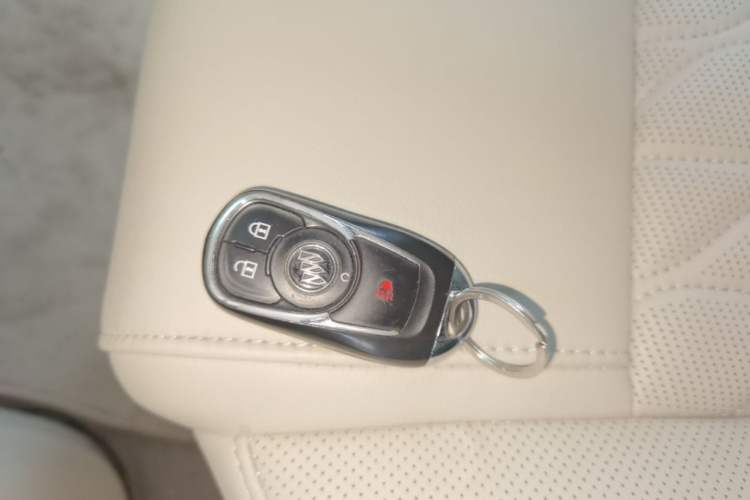 Used Buick GL8 2018 ES 28T Comfort Model China VI Standard Vehicle Key