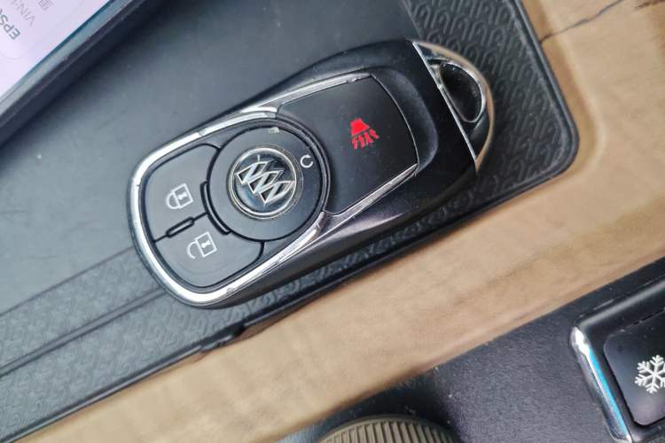 Used Buick GL8 2018 ES 28T Comfort Model China VI Standard Vehicle Key