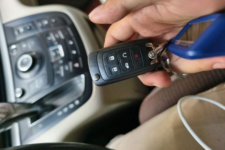 Used Buick GL8 2018 28T Luxury Model China VI Standard Vehicle Key
