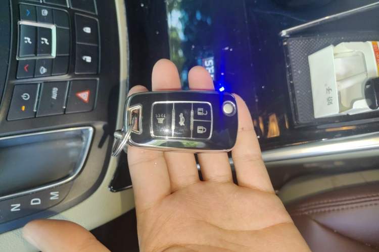 Used Buick GL8 2018 28T Comfort Model China VI Standard Vehicle Key