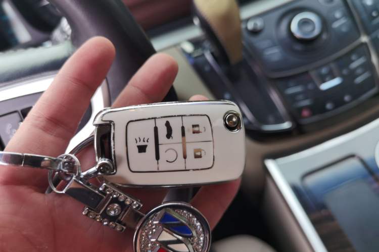 Used Buick GL8 2018 28T Luxury Model China VI Standard Vehicle Key