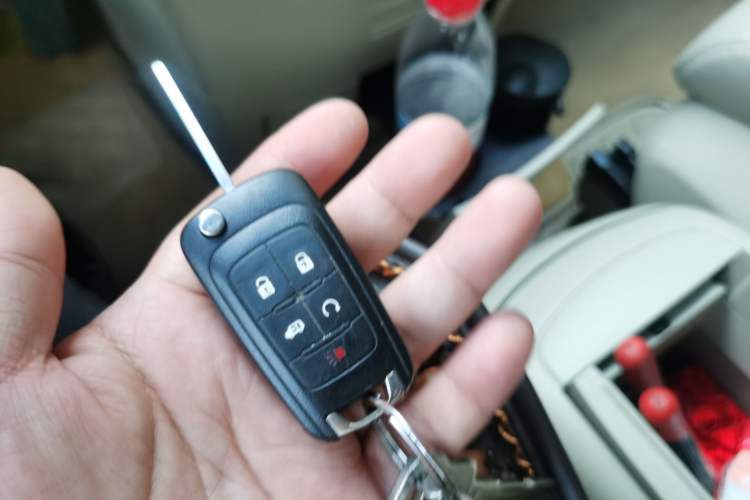 Used Buick GL8 2018 28T Luxury Model China VI Standard Vehicle Key