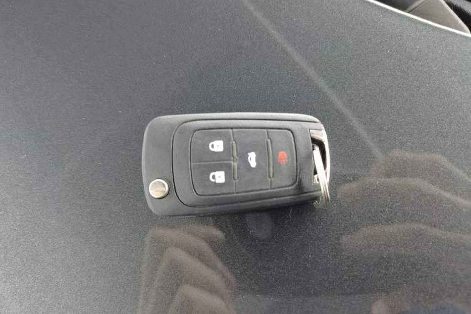 Used Buick GL8 2018 28T Comfort Model China VI Standard Vehicle Key