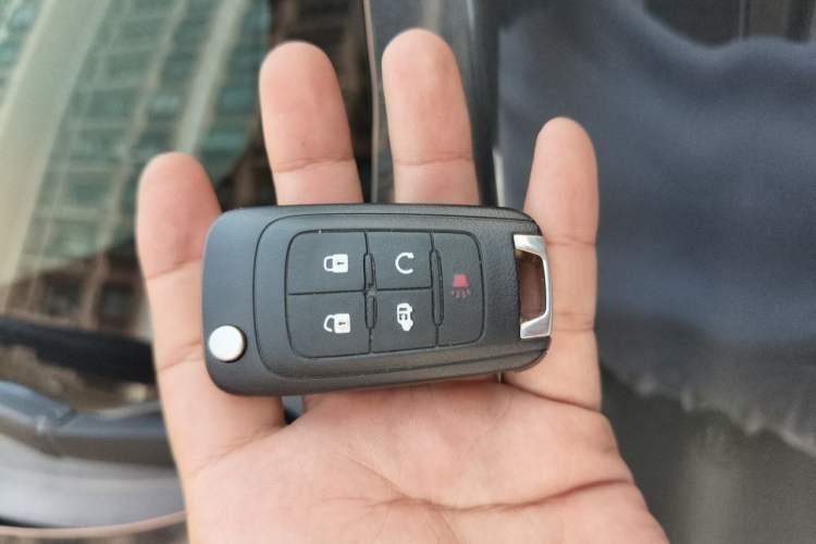 Used Buick GL8 2018 28T Luxury Model China VI Standard Vehicle Key